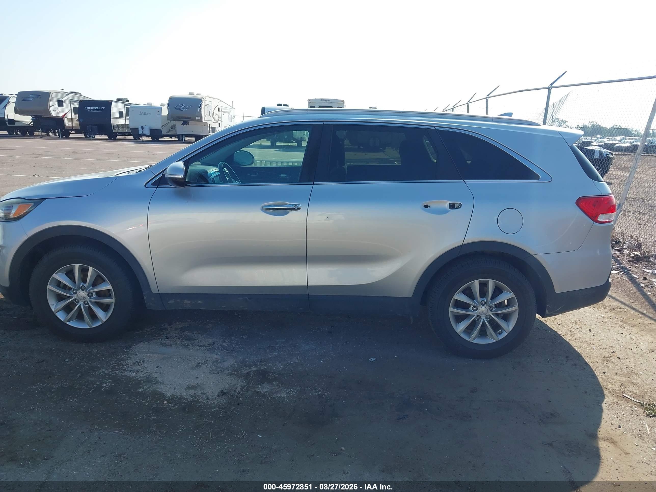 2017 KIA SORENTO 2.4L LX