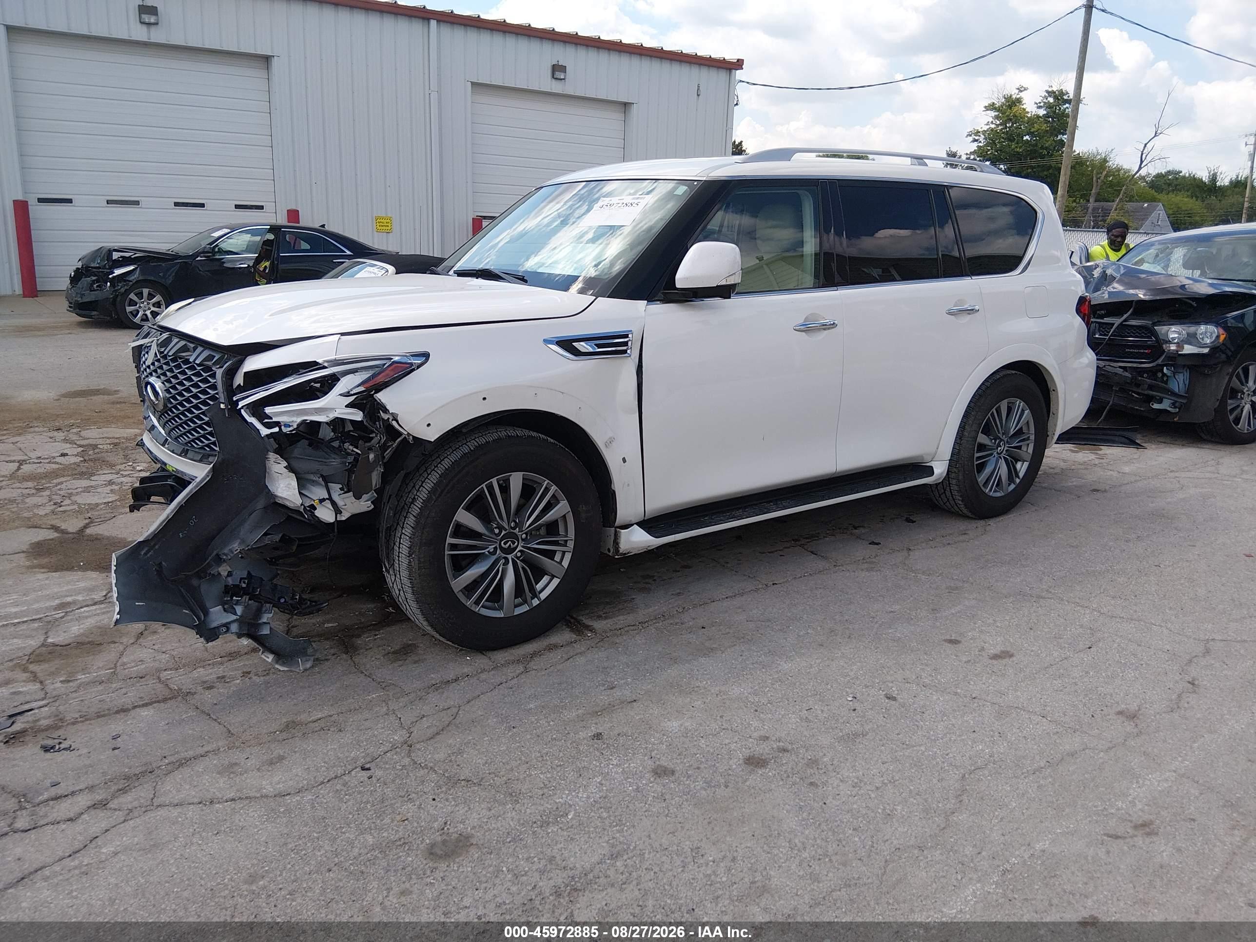 2023 INFINITI QX80 LUXE AWD — I2