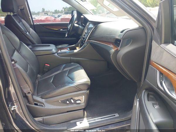 2017 CADILLAC ESCALADE ESV PREMIUM LUXURY — I5