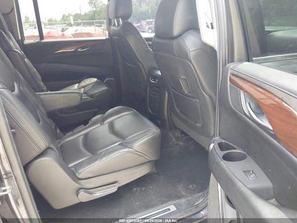 2017 CADILLAC ESCALADE ESV PREMIUM LUXURY — I8