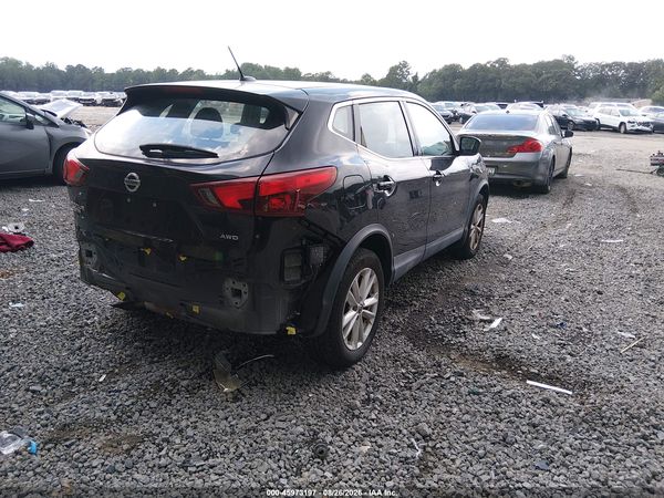 2019 NISSAN ROGUE SPORT S — I4