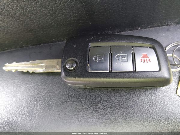 2019 NISSAN ROGUE SPORT S — I11