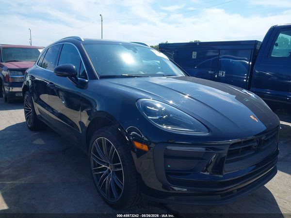 2025 PORSCHE MACAN T — I1