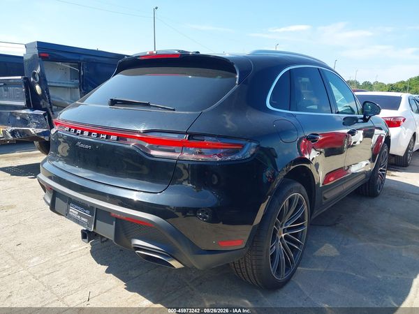 2025 PORSCHE MACAN T — I4