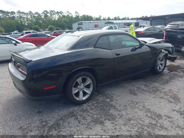 2018 DODGE CHALLENGER SXT