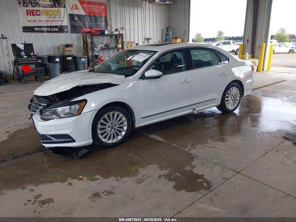 2017 VOLKSWAGEN PASSAT — I2