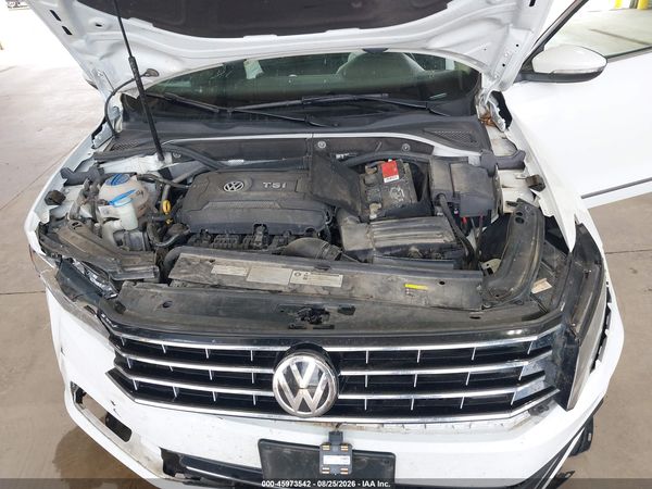 2017 VOLKSWAGEN PASSAT 1.8T SE — I10