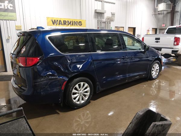 2017 CHRYSLER PACIFICA TOURING — I4