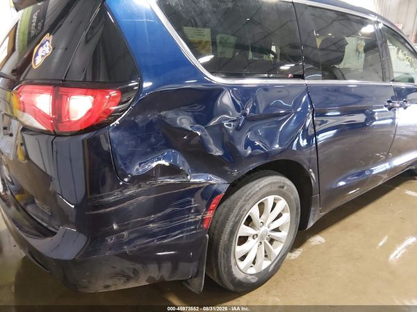 2017 CHRYSLER PACIFICA TOURING — I6