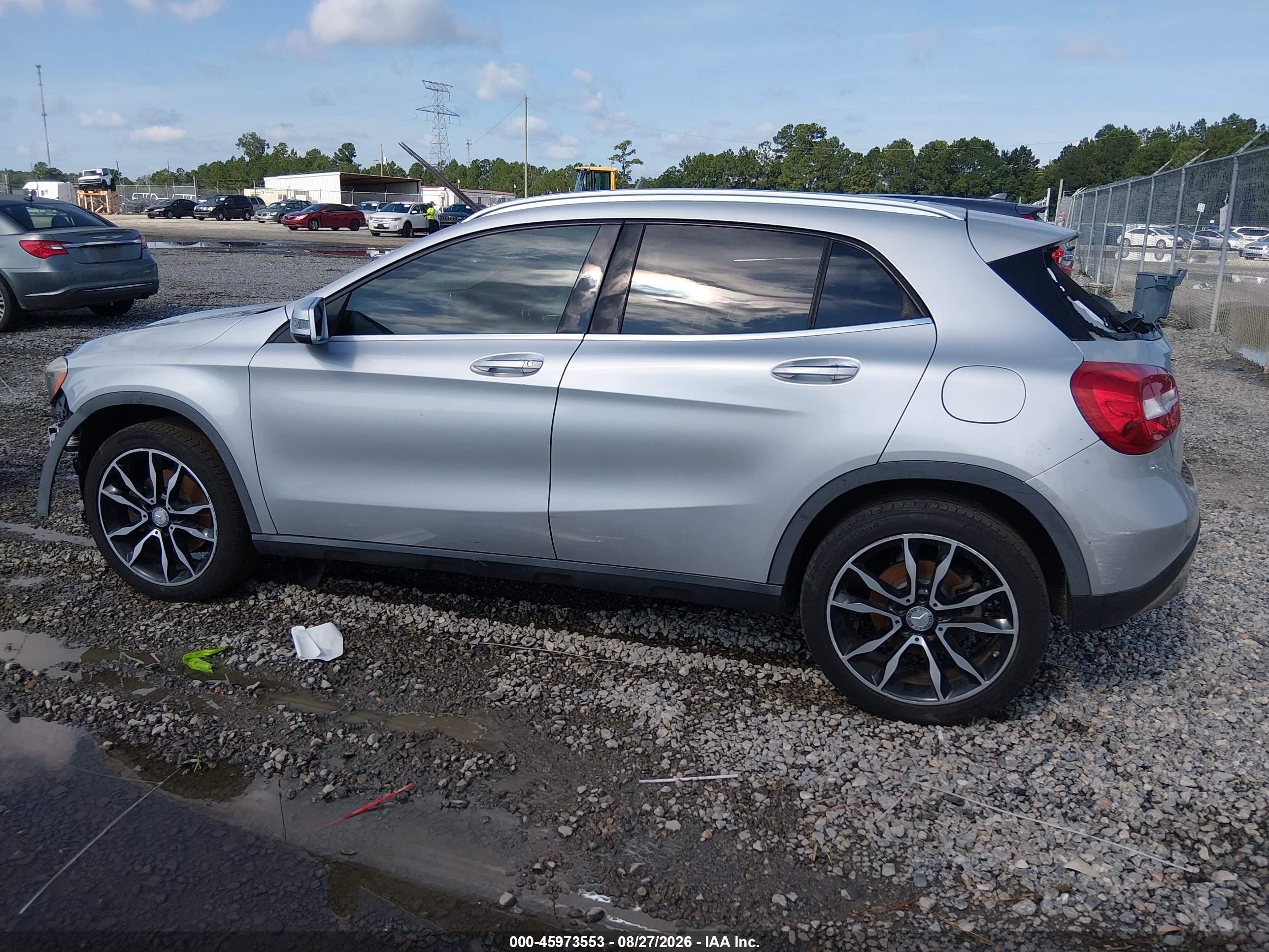 2016 MERCEDES-BENZ GLA 250 4MATIC