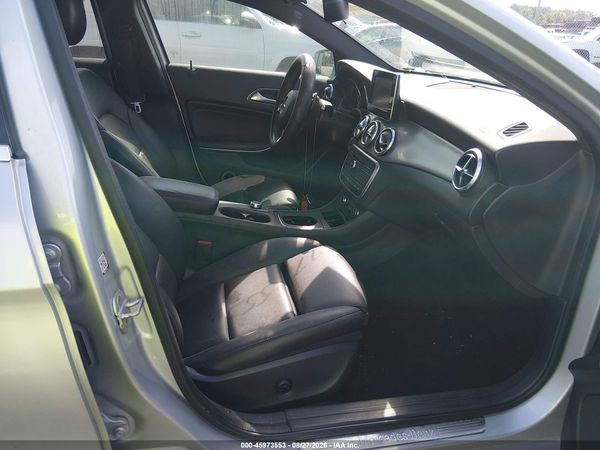 2016 MERCEDES-BENZ GLA 250 4MATIC