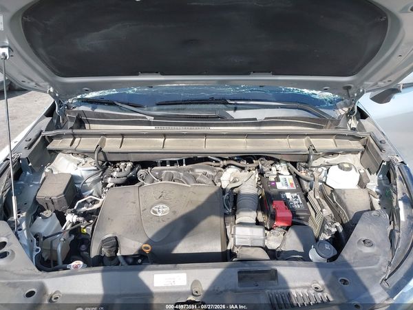 2020 TOYOTA HIGHLANDER LE