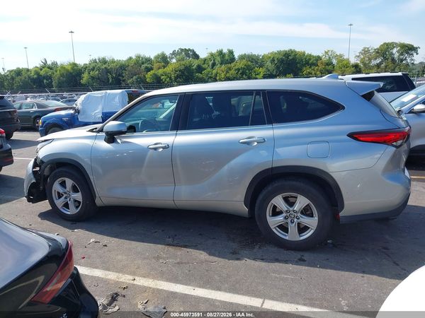 2020 TOYOTA HIGHLANDER LE