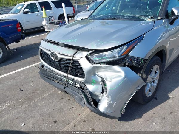 2020 TOYOTA HIGHLANDER LE