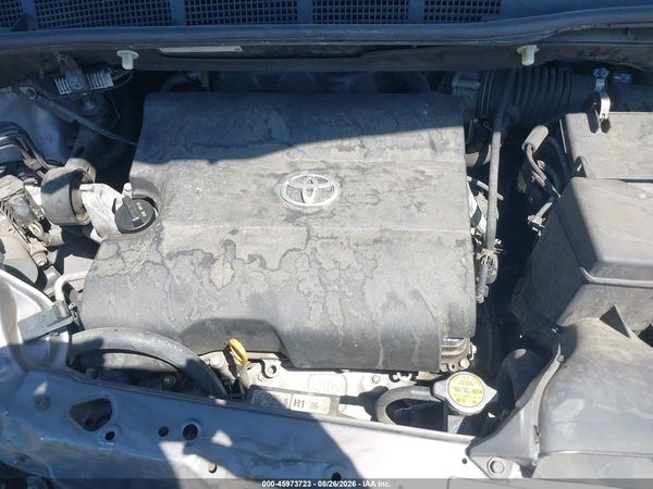 2012 TOYOTA SIENNA XLE V6 8 PASSENGER — I10