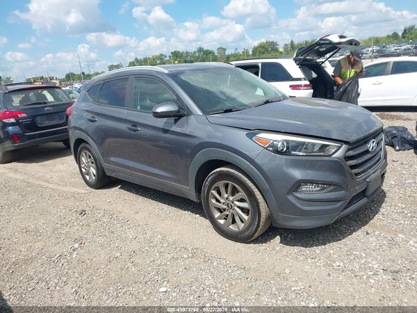 2016 HYUNDAI TUCSON SE — I1