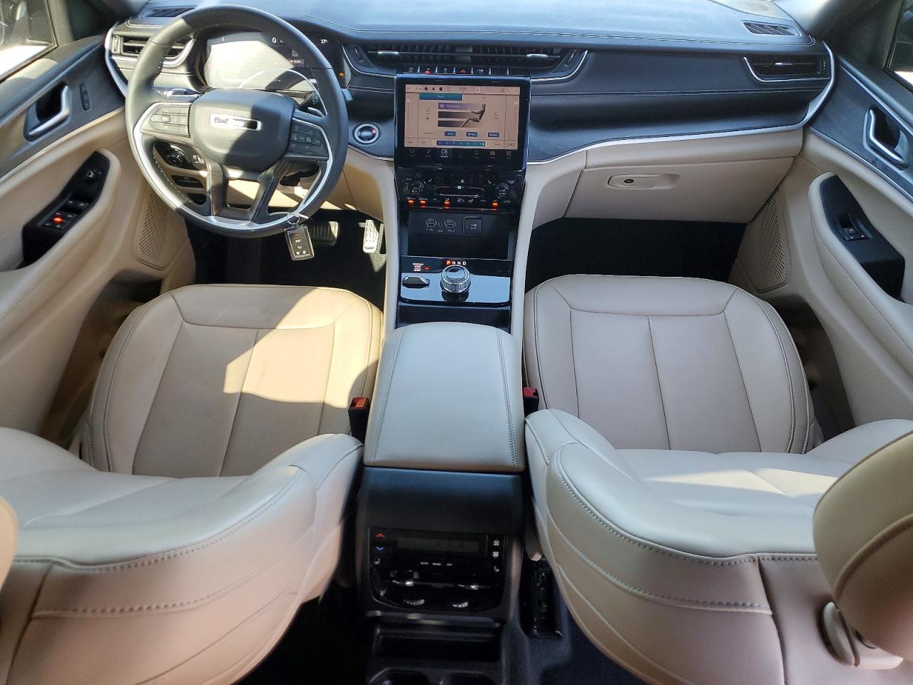 2024 JEEP GRAND CHEROKEE L LIMITED 4X4