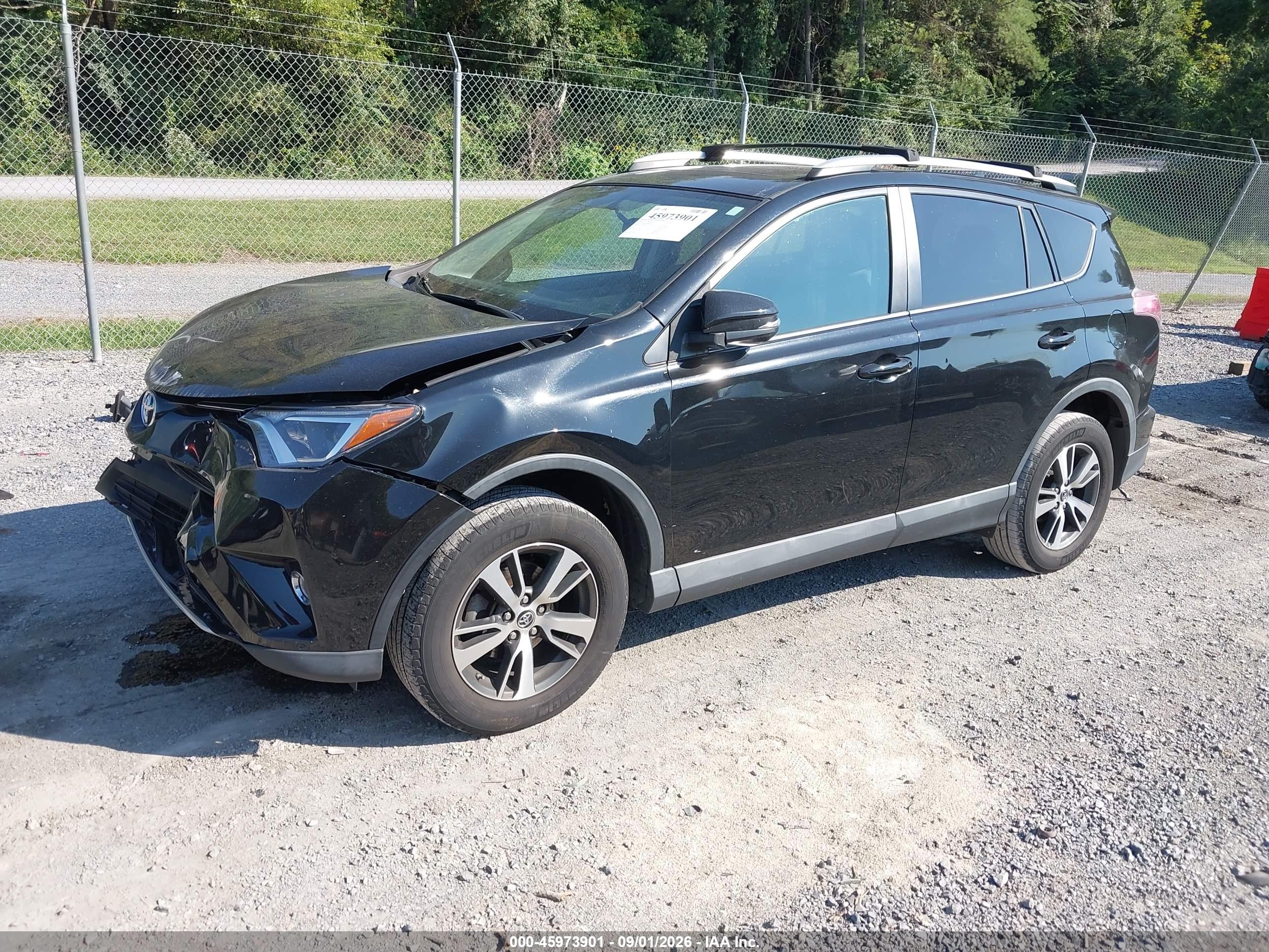 2016 TOYOTA RAV4 XLE — I2
