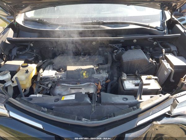 2016 TOYOTA RAV4 XLE — I10
