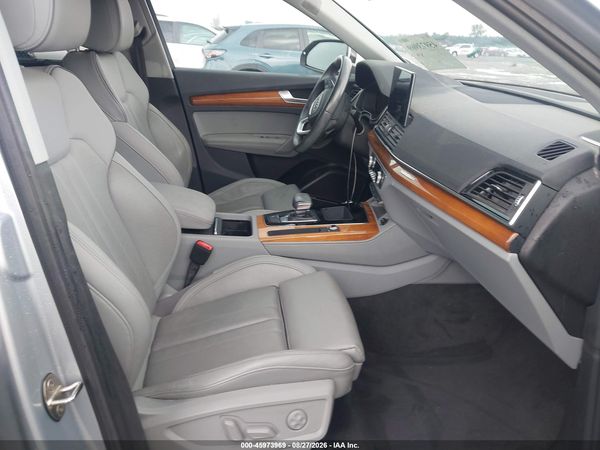 2021 AUDI Q5 — I5