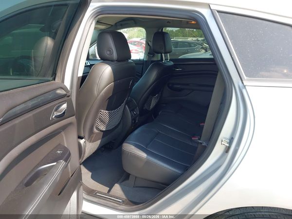 2016 CADILLAC SRX STANDARD — I8