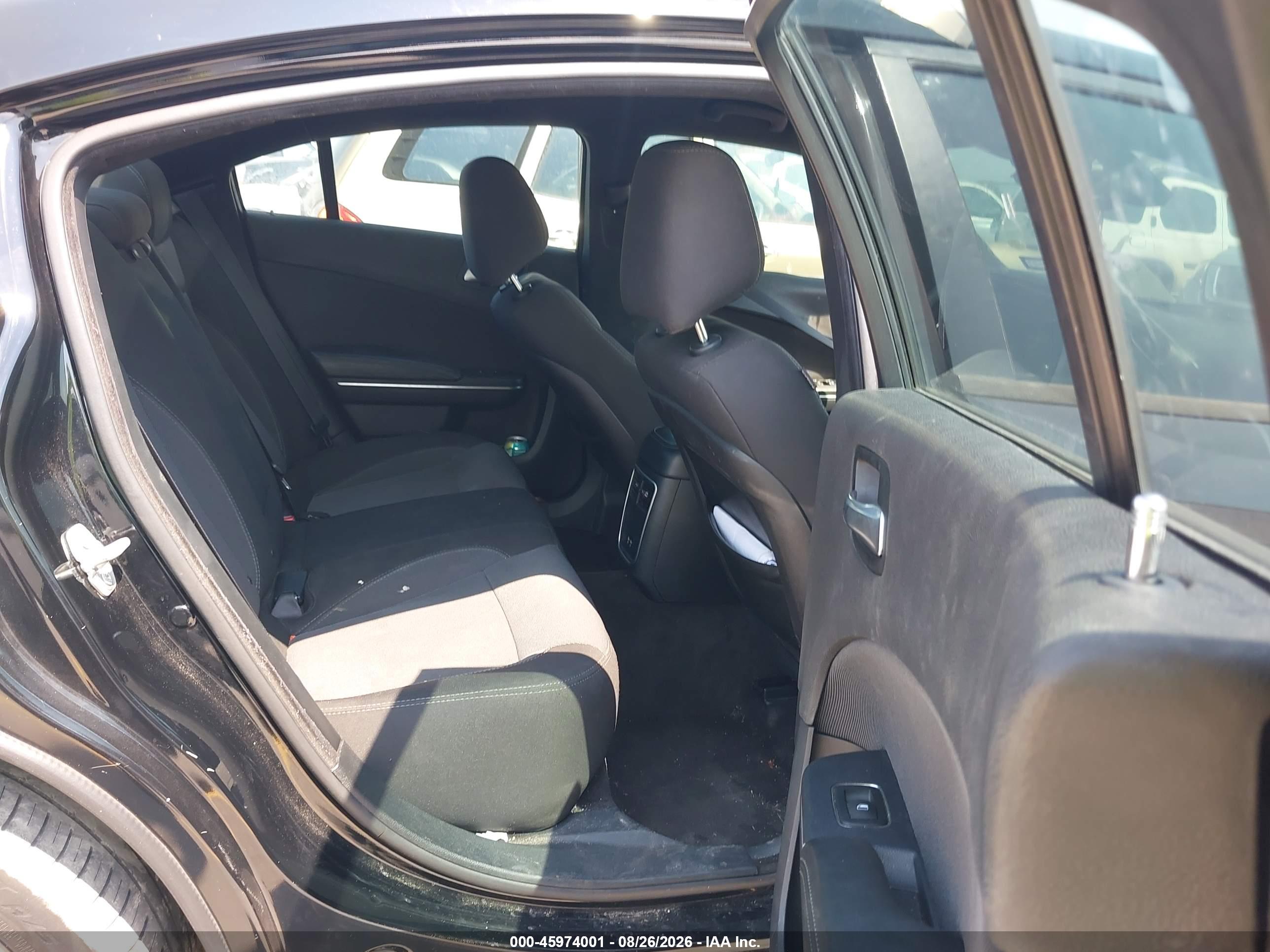 2017 DODGE CHARGER SE RWD