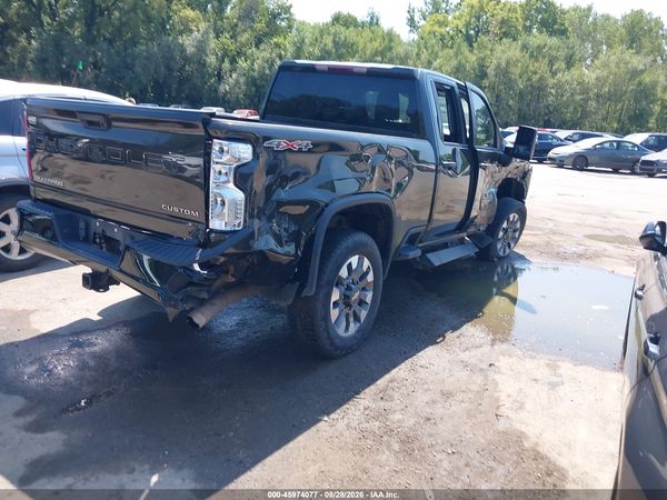 2023 CHEVROLET SILVERADO 2500HD 4WD  STANDARD BED CUSTOM — I4
