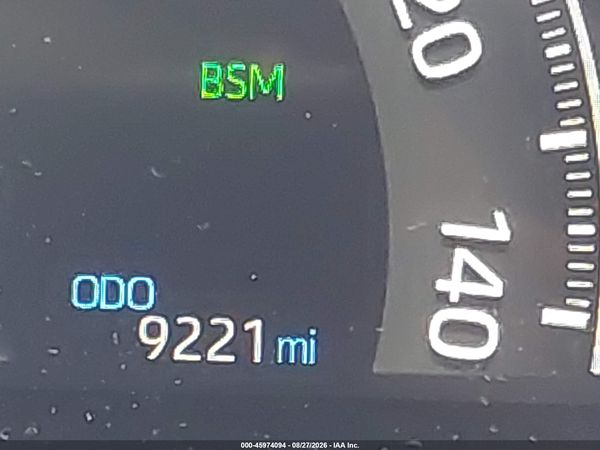 2025 TOYOTA RAV4 XLE PREMIUM — I118