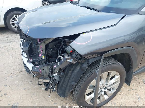 2025 TOYOTA RAV4 XLE PREMIUM — I152