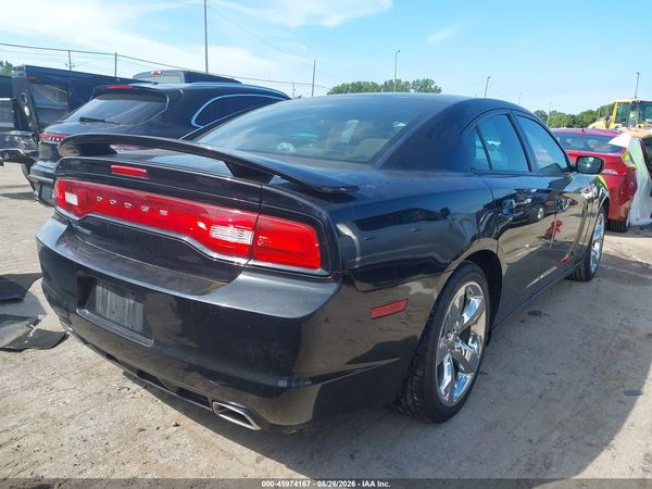 2014 DODGE CHARGER SE