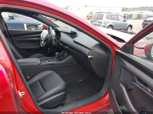 2021 MAZDA MAZDA3 PREFERRED — I5