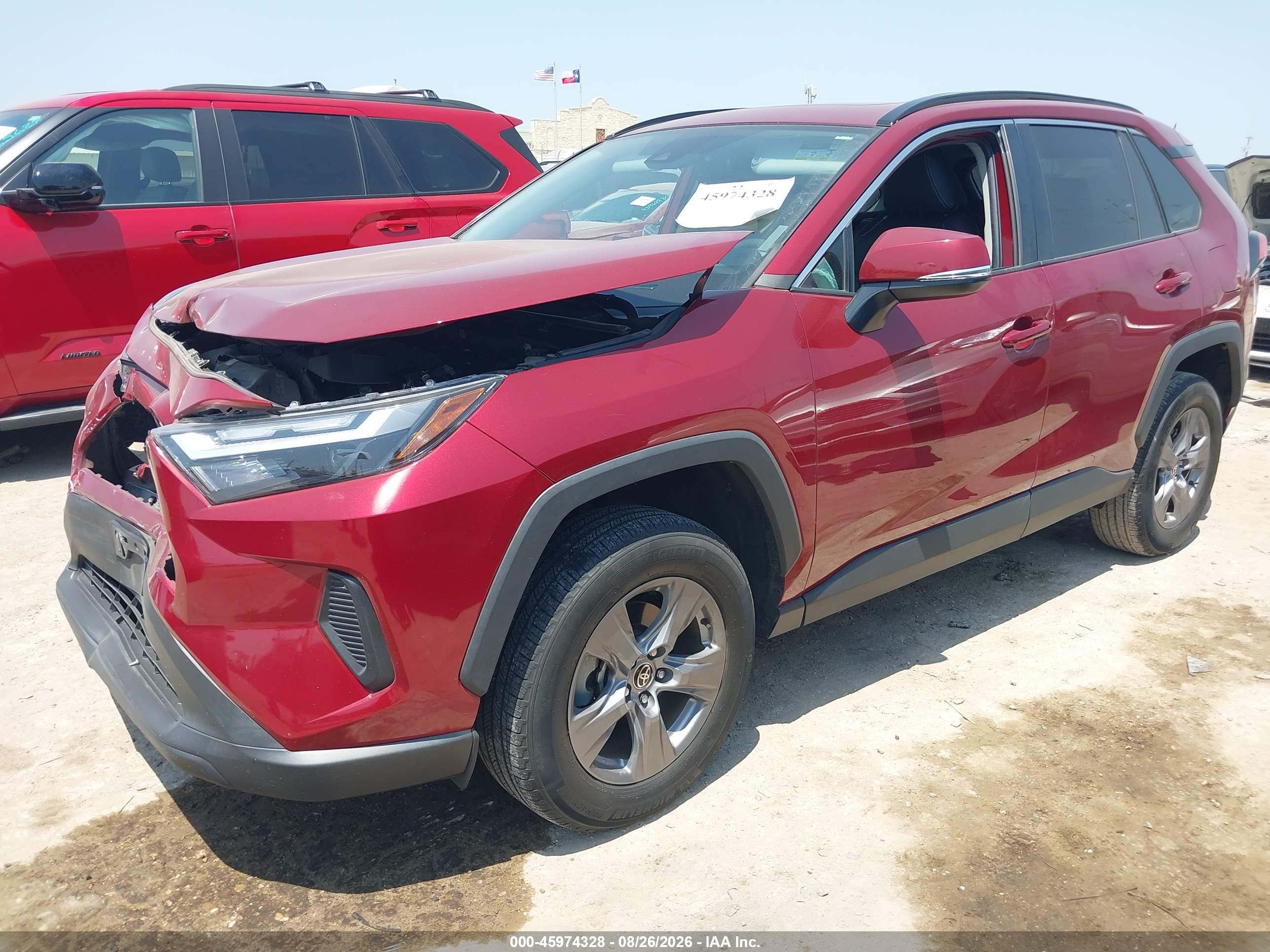 2022 TOYOTA RAV4 XLE — I2