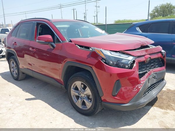 2022 TOYOTA RAV4 XLE — I1