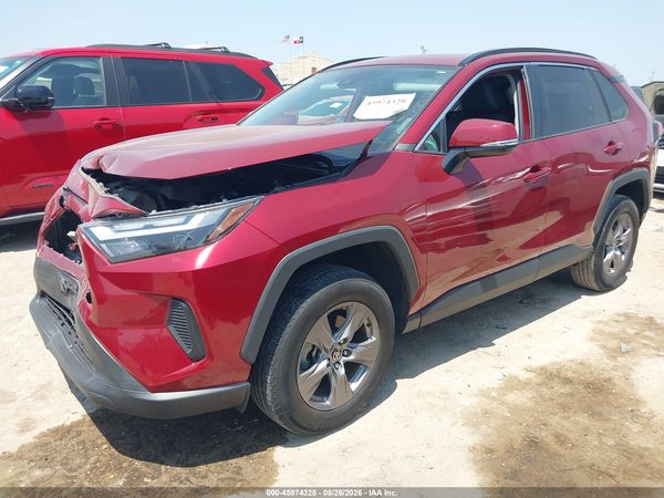 2022 TOYOTA RAV4 XLE — I2