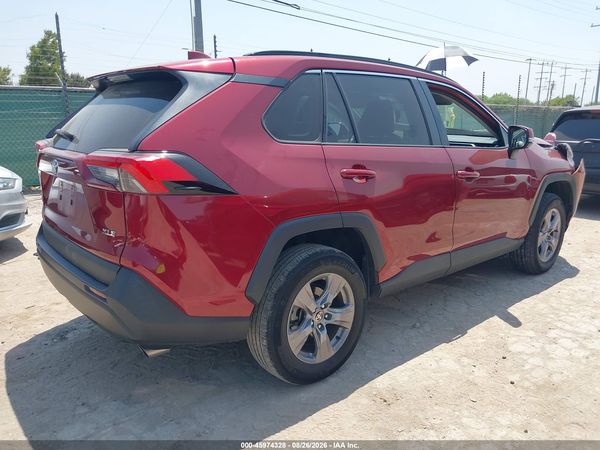 2022 TOYOTA RAV4 XLE — I4