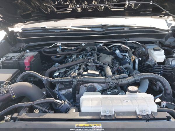 2025 TOYOTA TACOMA SR5 — I10