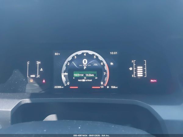 2025 TOYOTA TACOMA SR5 — I118