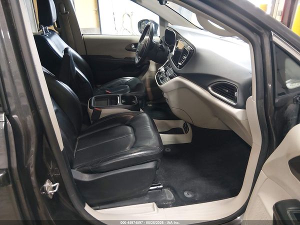 2017 CHRYSLER PACIFICA TOURING-L — I5