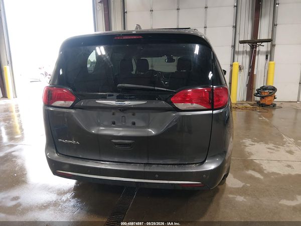2017 CHRYSLER PACIFICA TOURING-L — I119