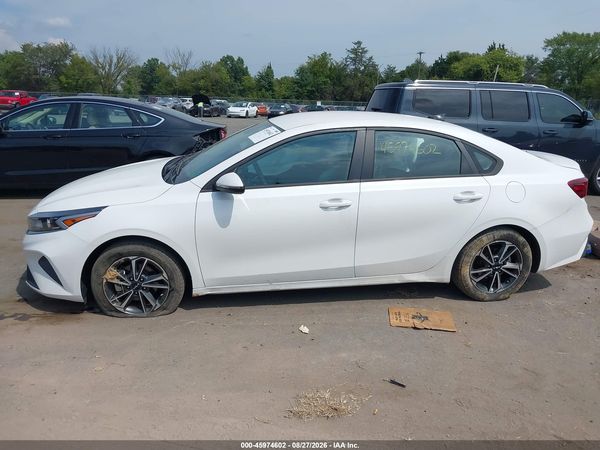 2023 KIA FORTE LXS — I117