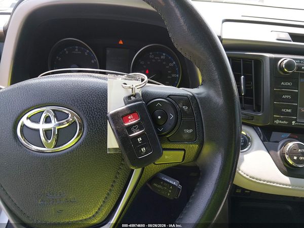 2018 TOYOTA RAV4 XLE — I11