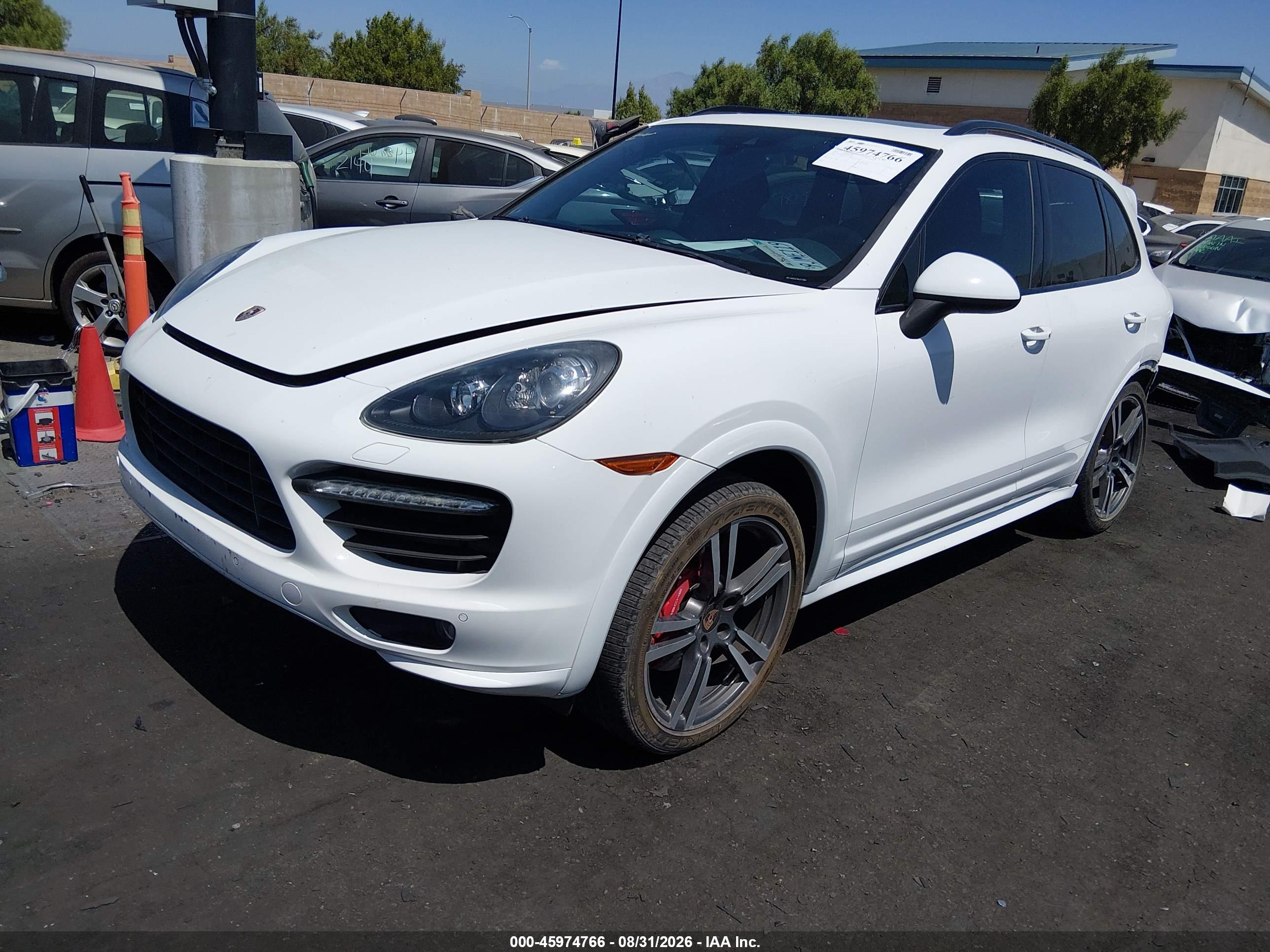 2014 PORSCHE CAYENNE GTS