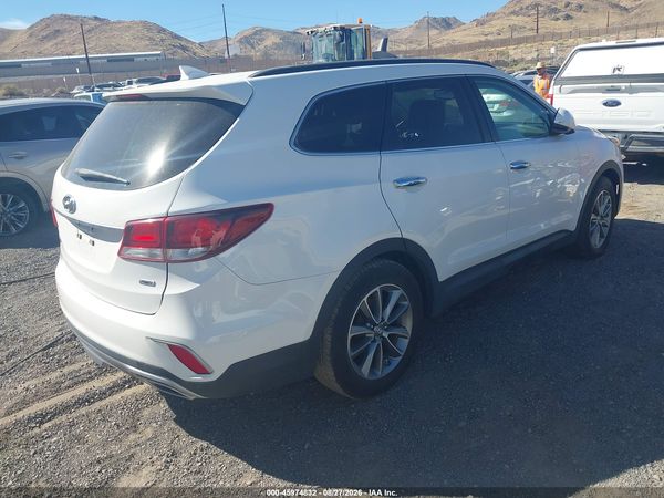 2018 HYUNDAI SANTA FE SE