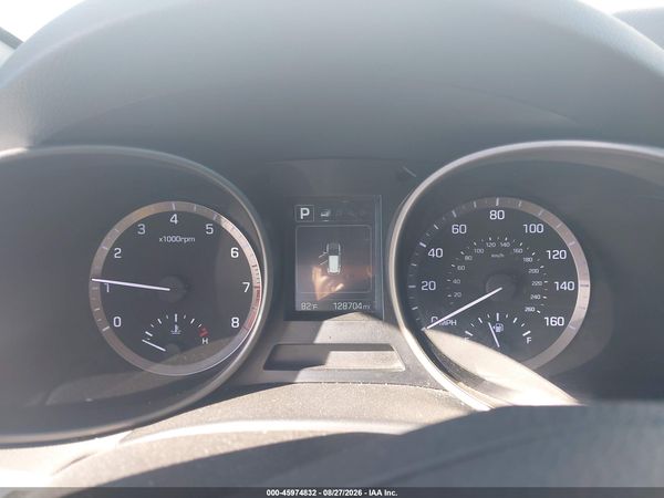 2018 HYUNDAI SANTA FE SE