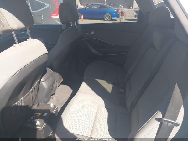 2018 HYUNDAI SANTA FE SE