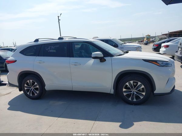 2020 TOYOTA HIGHLANDER XLE