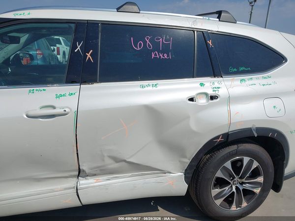 2020 TOYOTA HIGHLANDER XLE