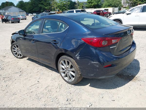 2018 MAZDA MAZDA3 TOURING — I3
