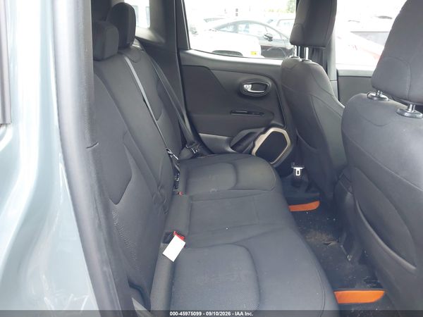 2017 JEEP RENEGADE LATITUDE 4X4 — I8