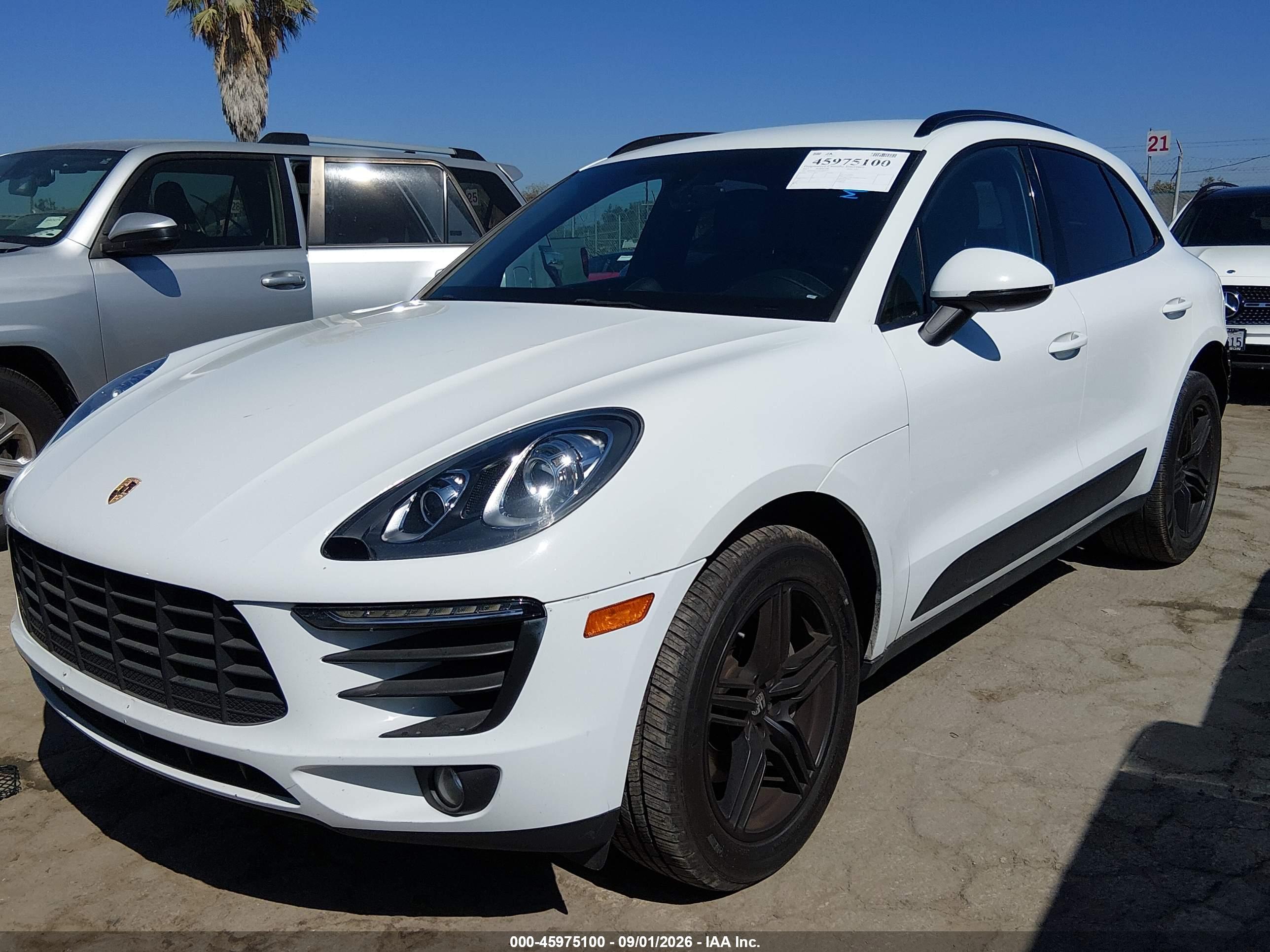 2015 PORSCHE MACAN S — I2